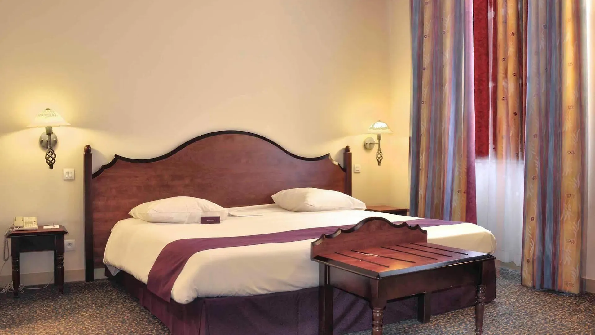 Hotel Mercure Montauban 4*,